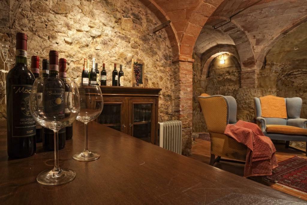 La Locanda Di Montisi B&B Трекуанда Экстерьер фото